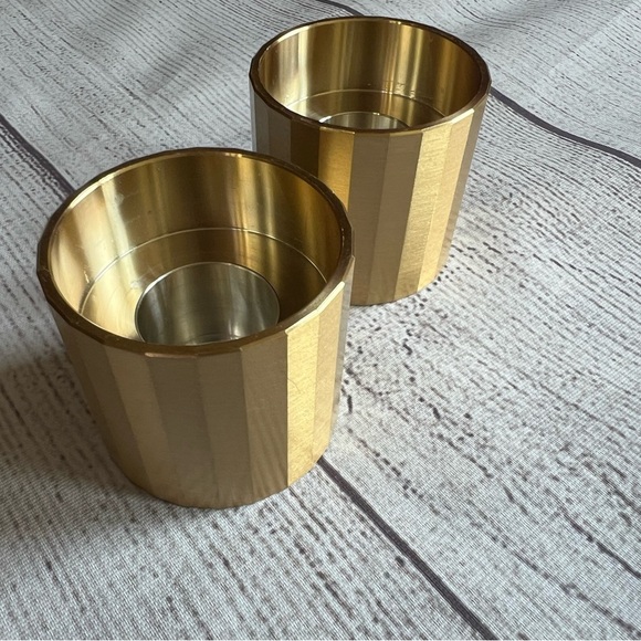 Sziqiqi Gold Metal Candle Holders – Set of 2 – NWOT – Modern Faceted Design - Picture 4 of 6